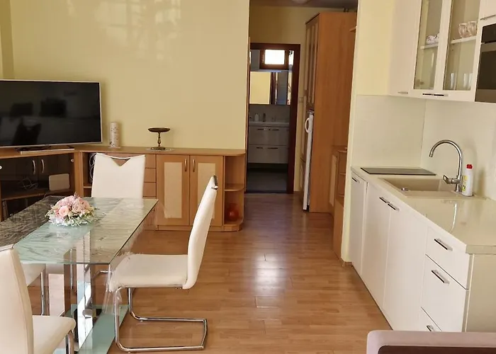 Siofoki Apartment *